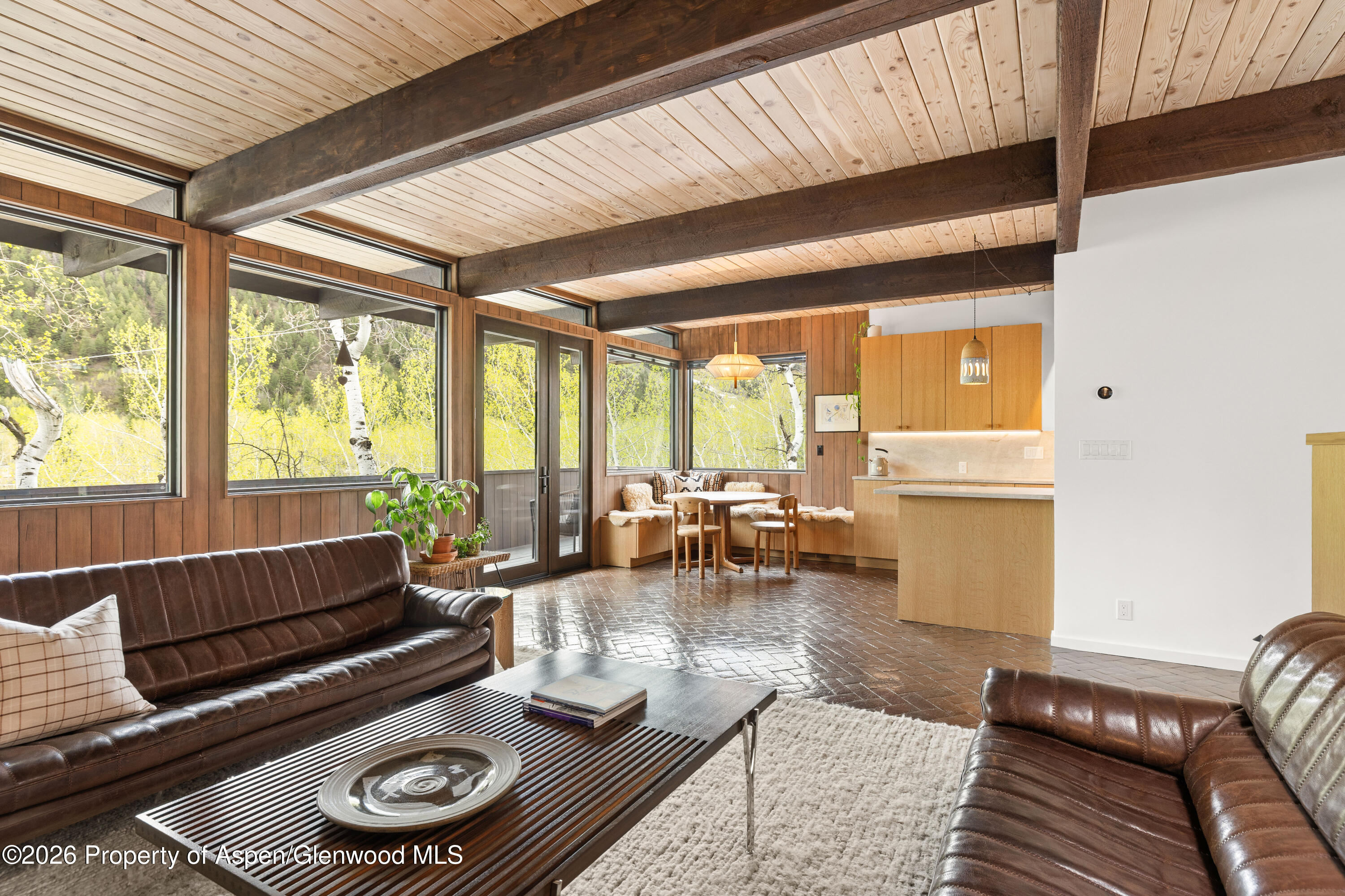 284 Eastwood Drive