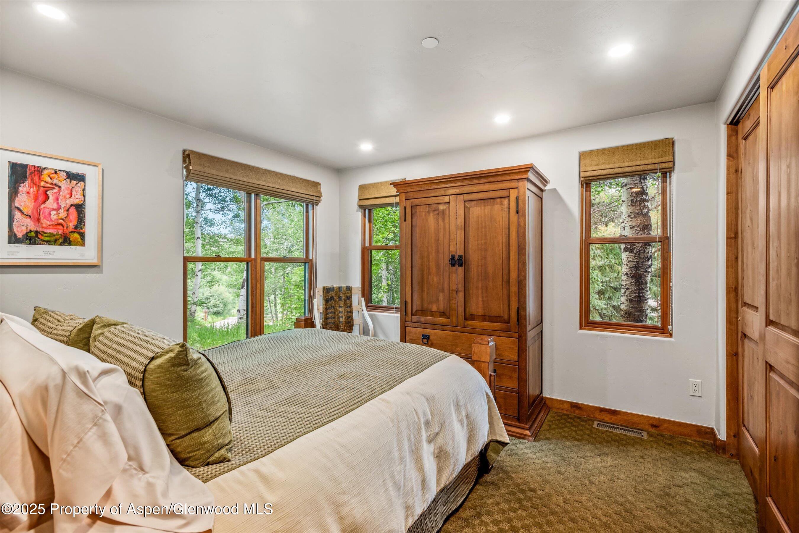 477 Aspen Oak Drive