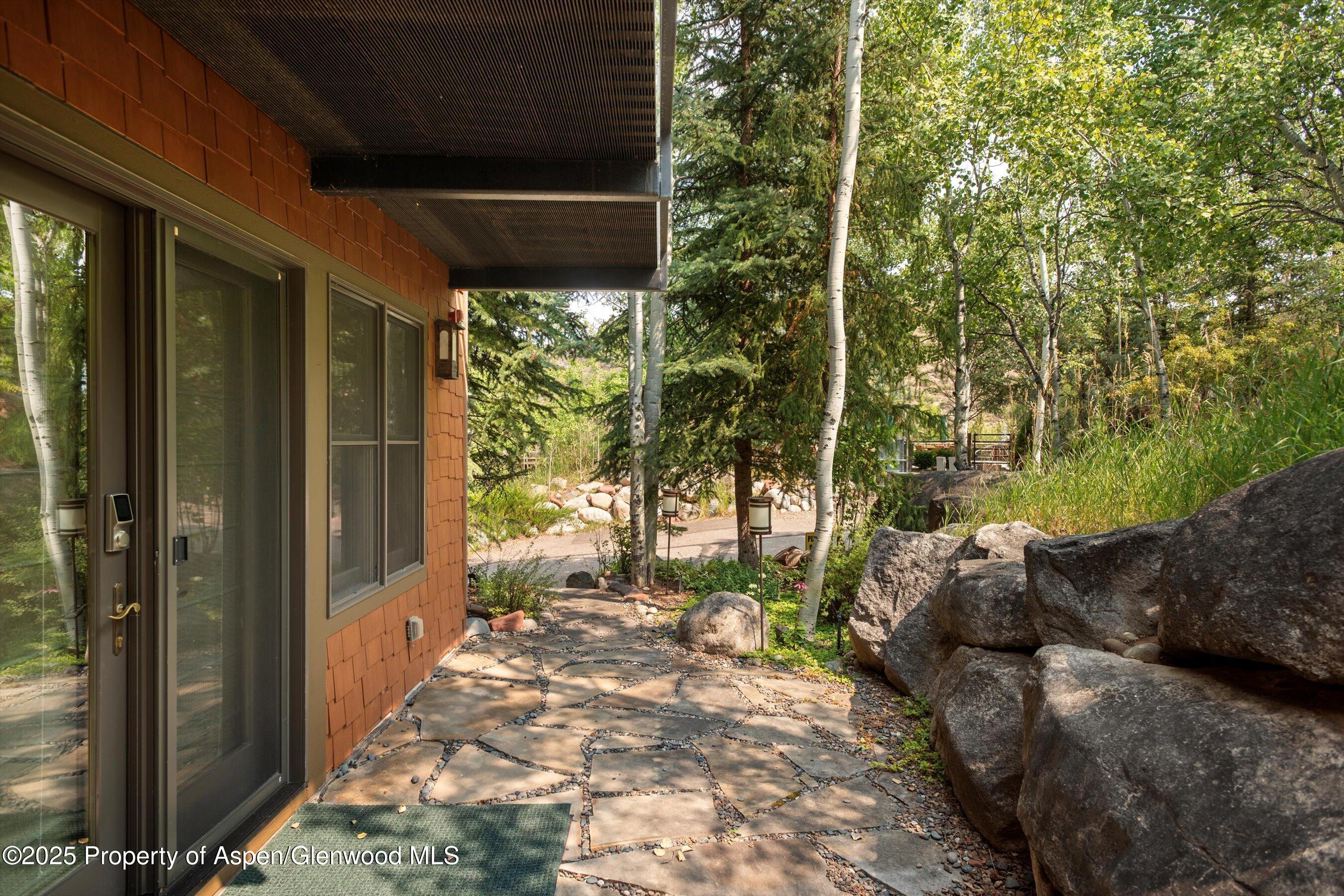 477 Aspen Oak Drive