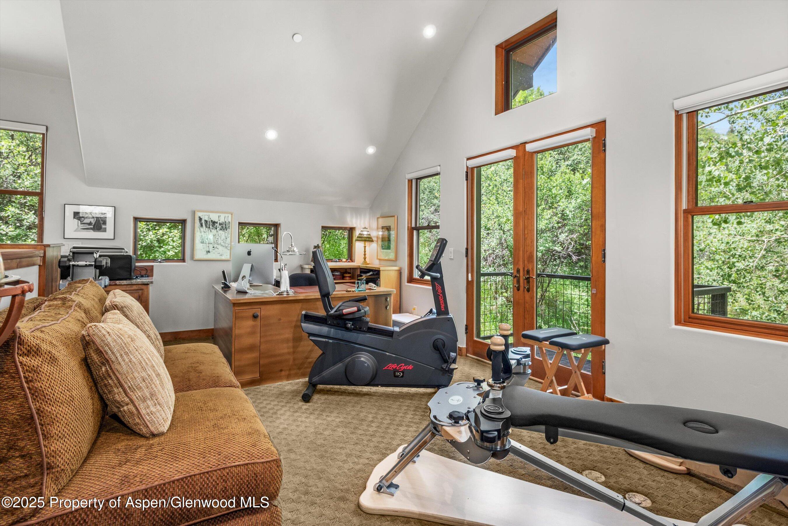477 Aspen Oak Drive