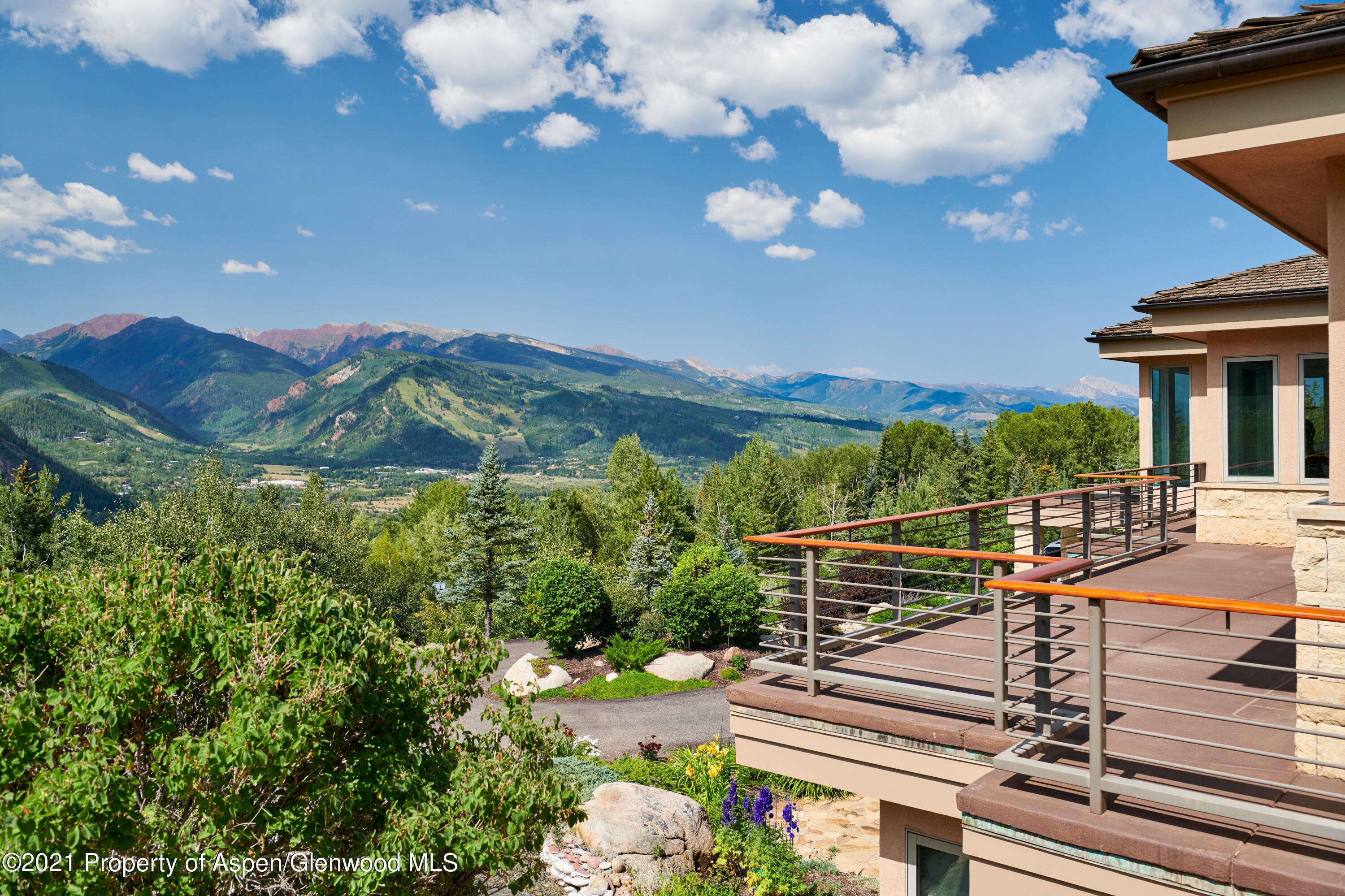 804 Hunter Creek Road