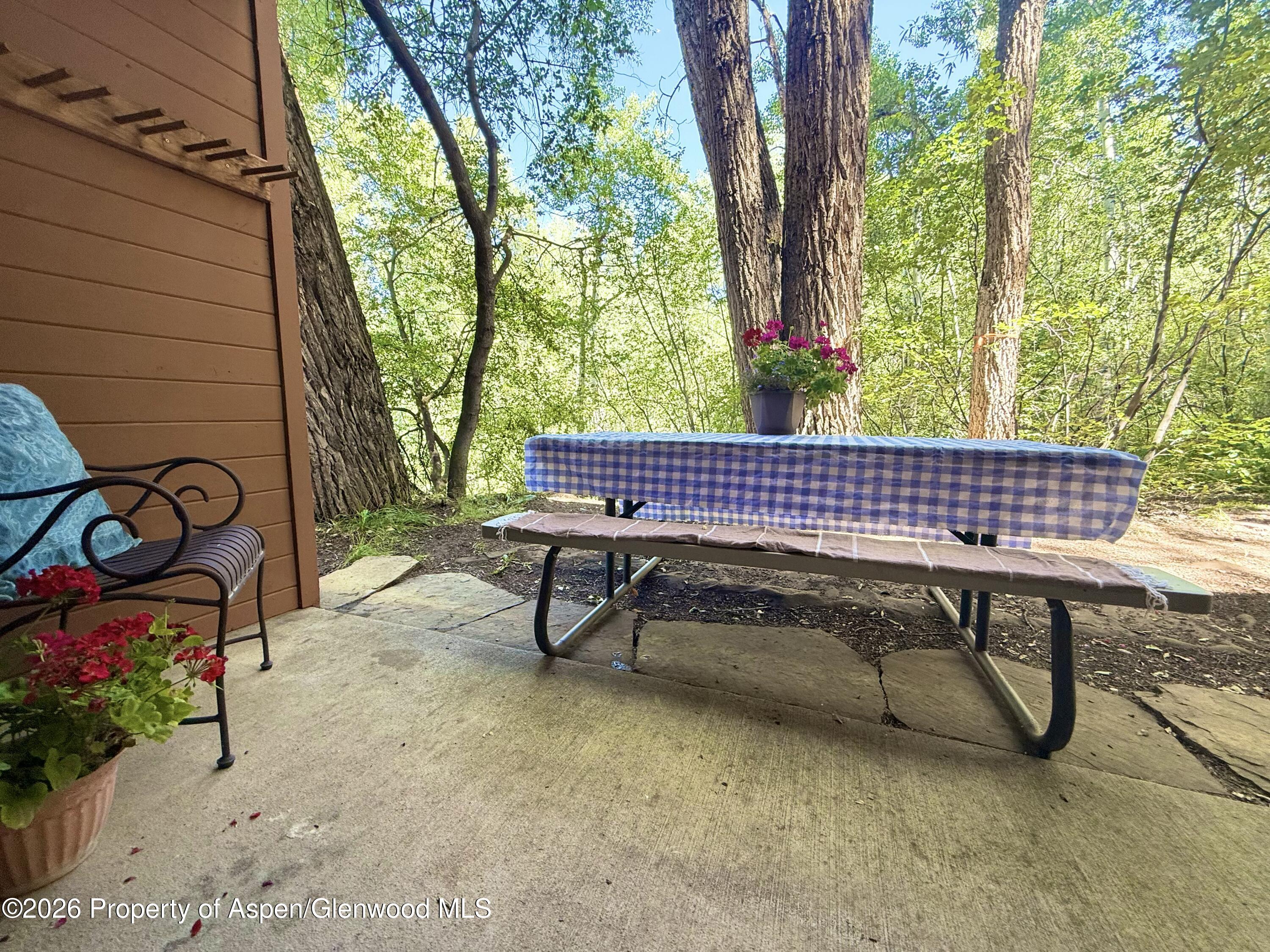 1214 Vine Street 1214