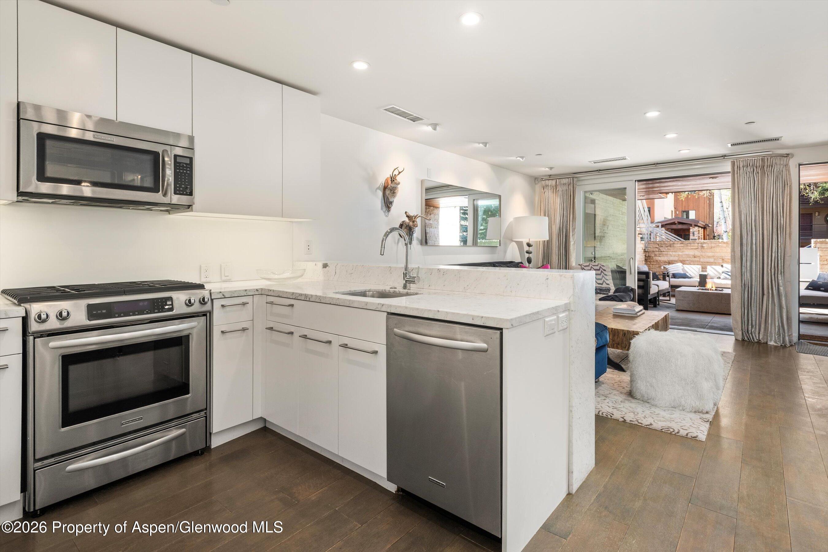 100 E Cooper Avenue 5