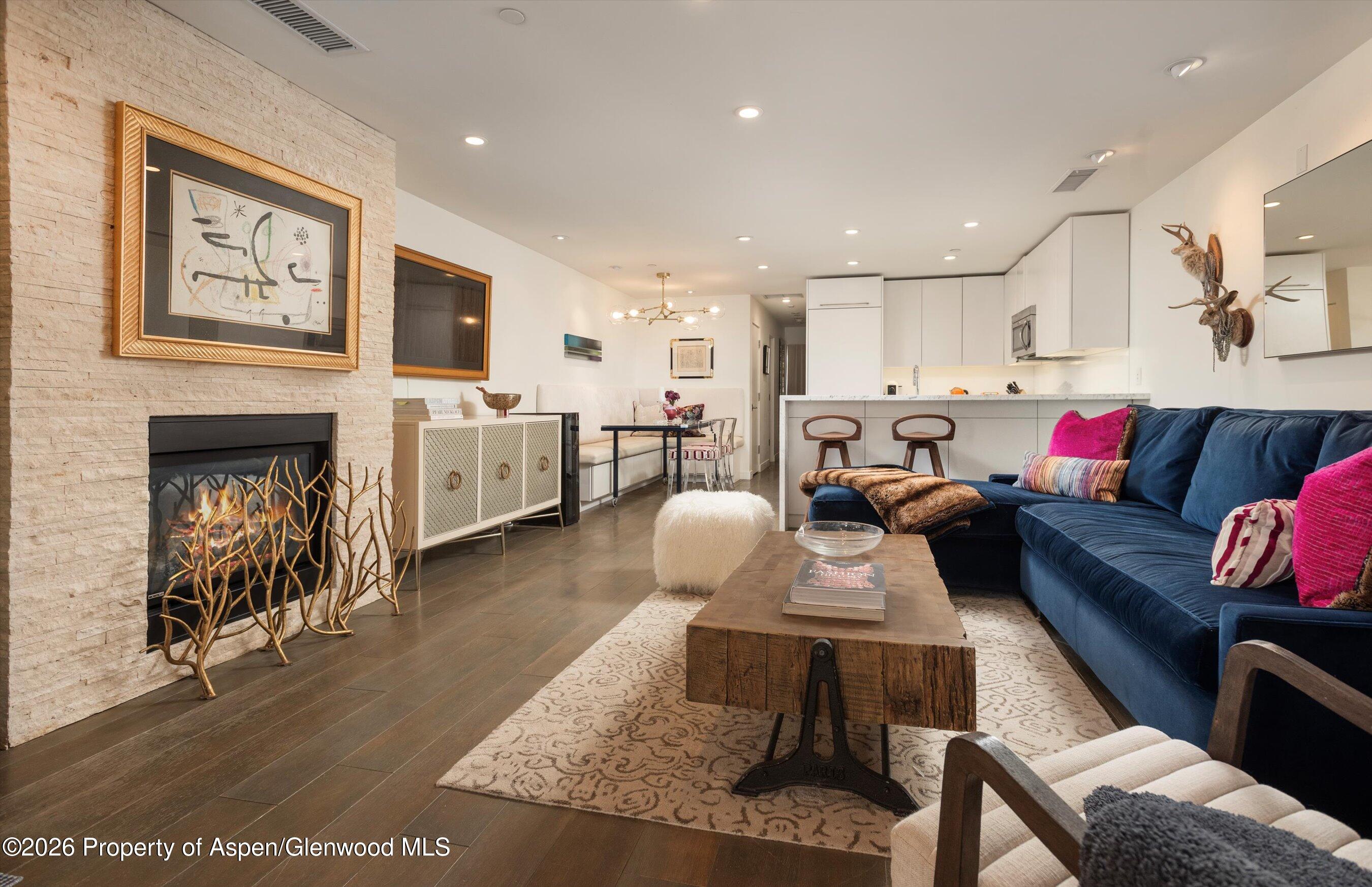 100 E Cooper Avenue 5