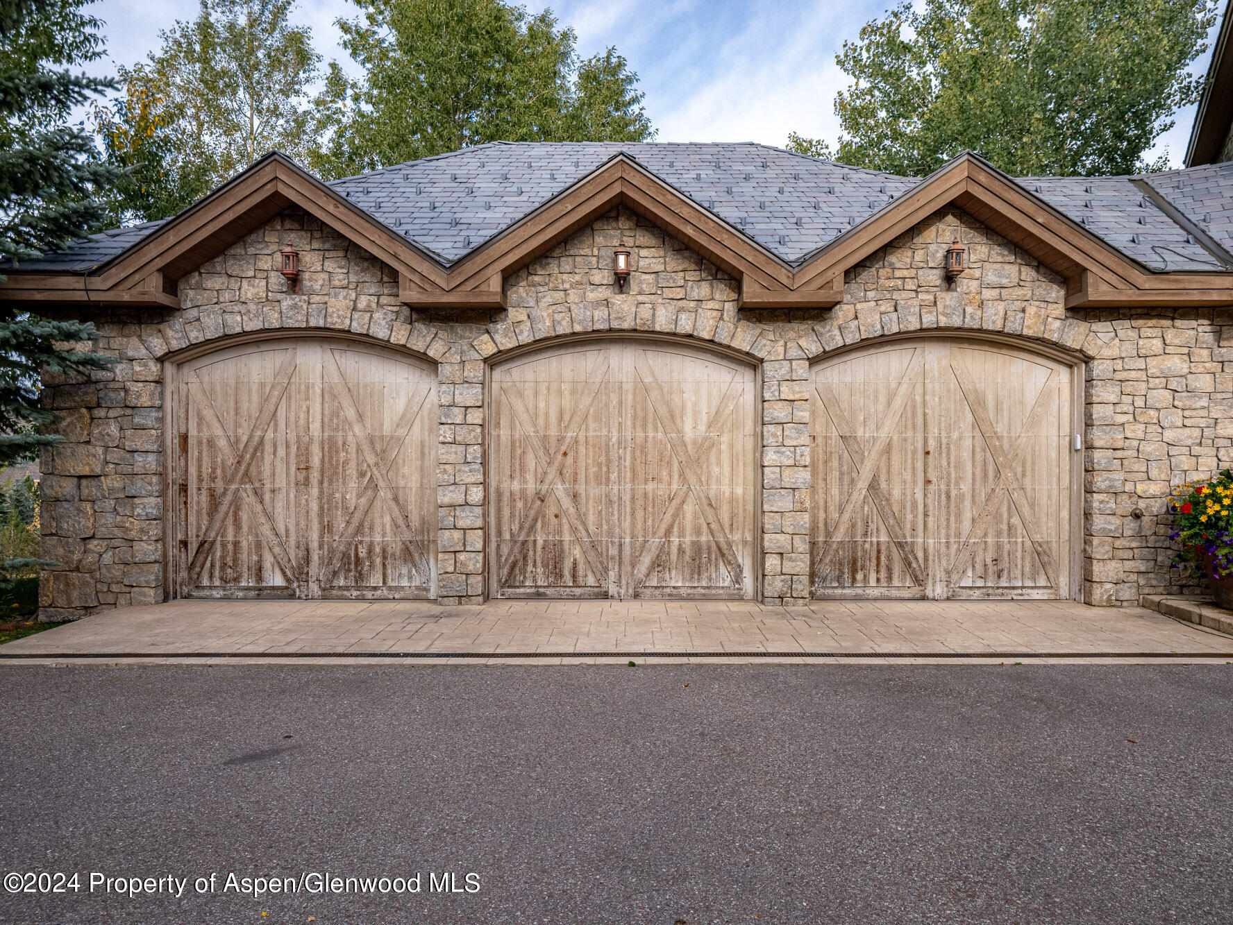 400 Eagle Pines Drive
