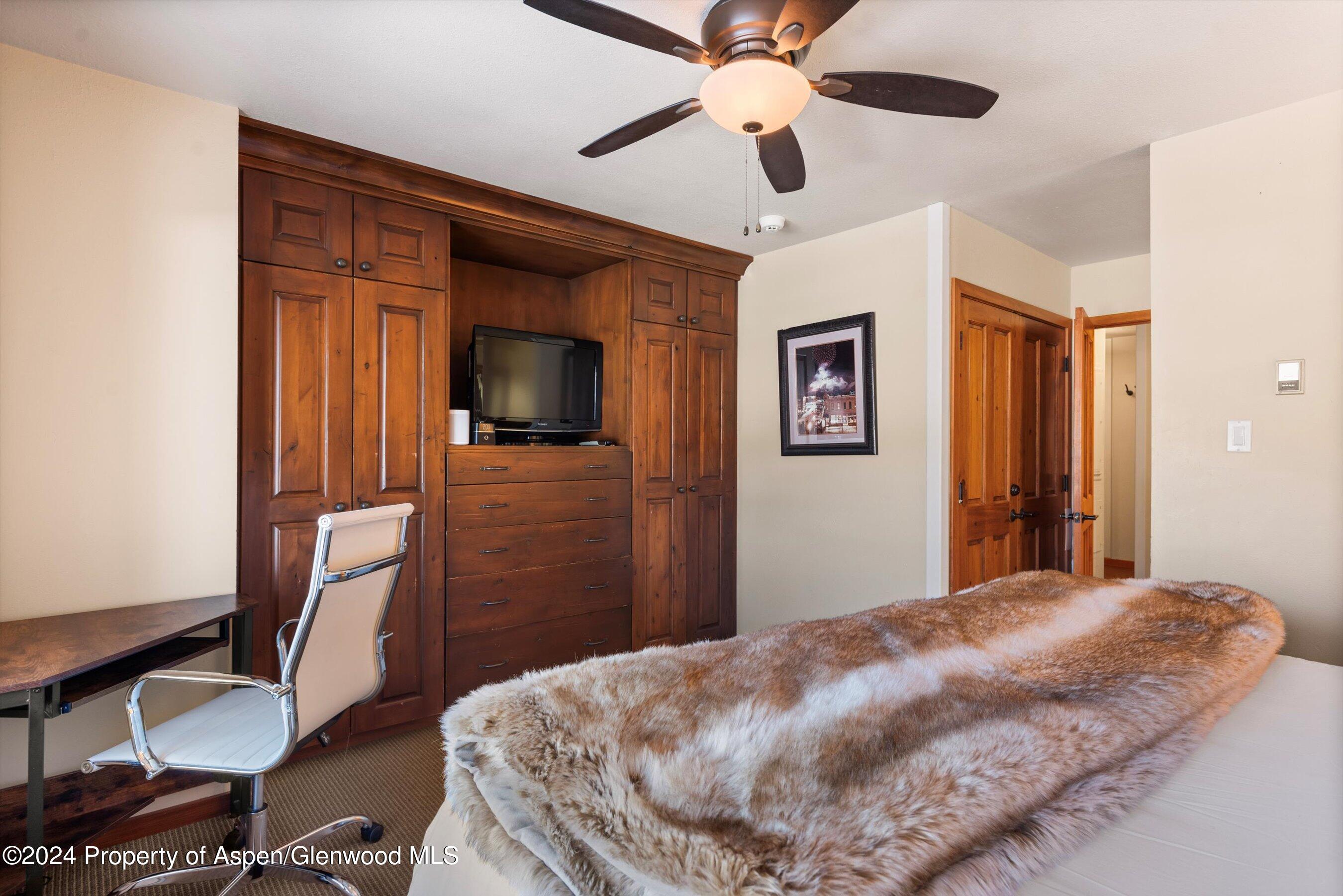 400 Wood Road 1207