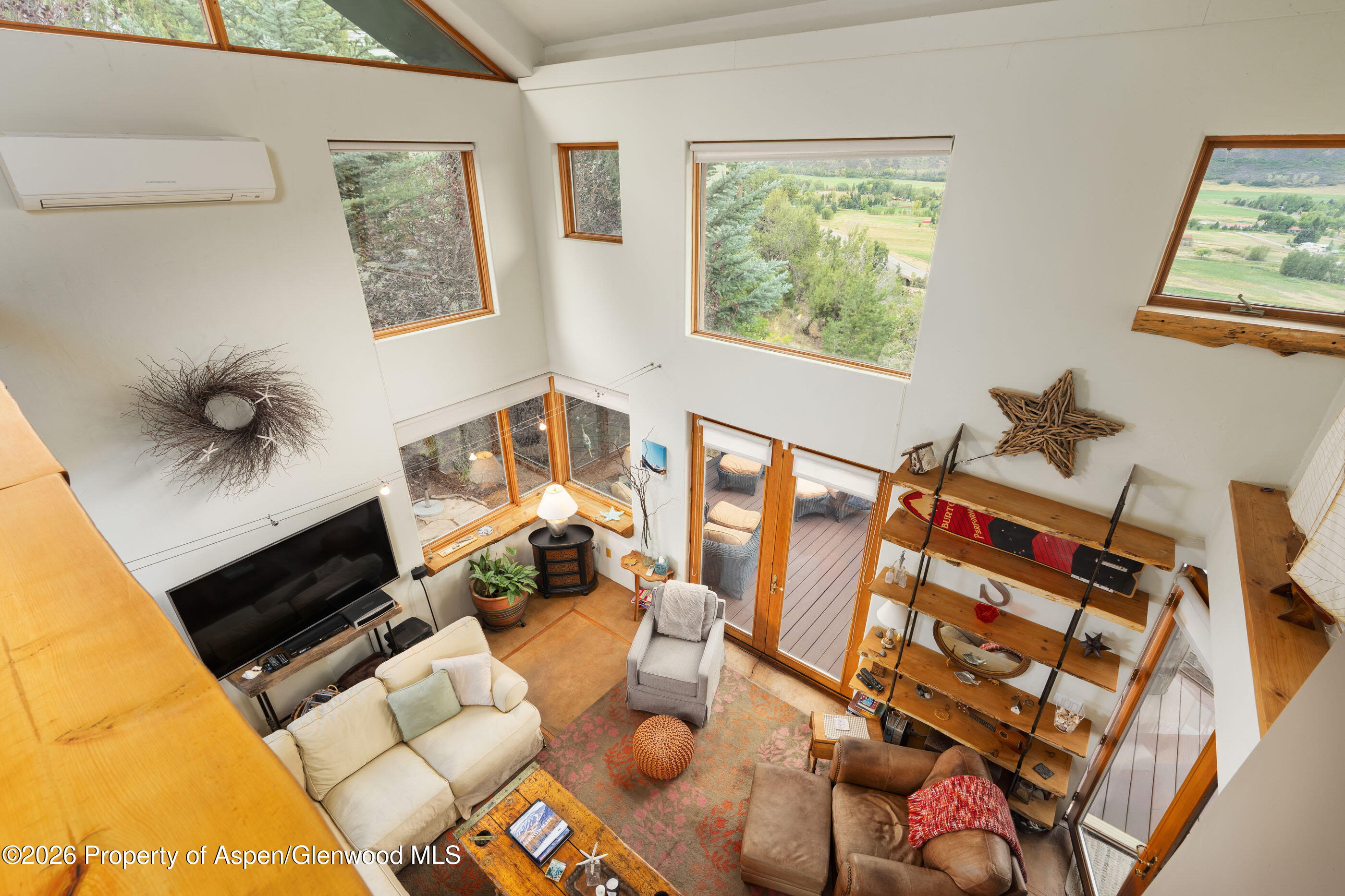 609 Hillcrest Drive