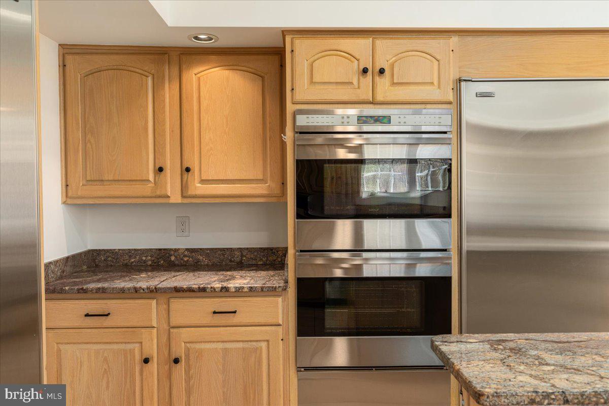 532 WALKER RD