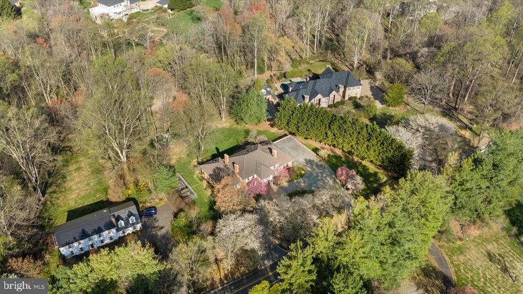 532 WALKER RD