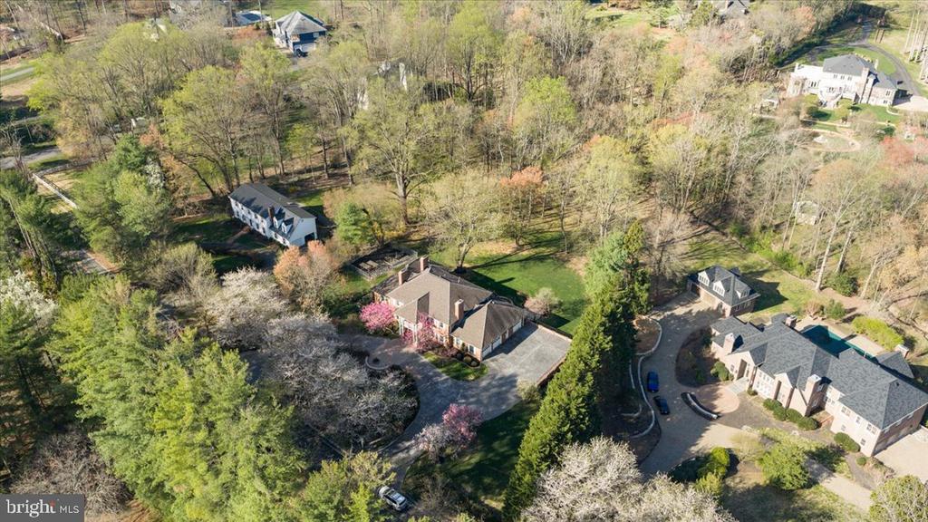 532 WALKER RD