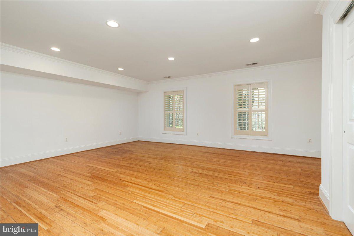 532 WALKER RD