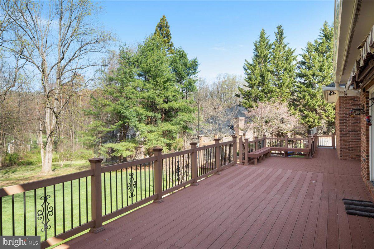532 WALKER RD