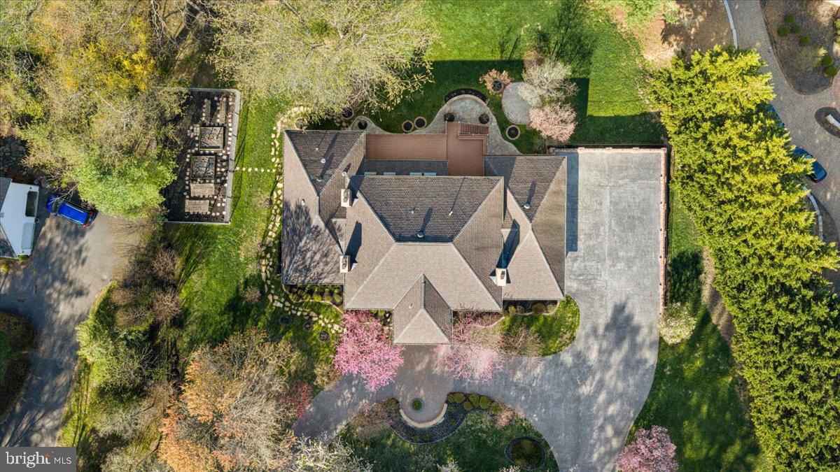 532 WALKER RD