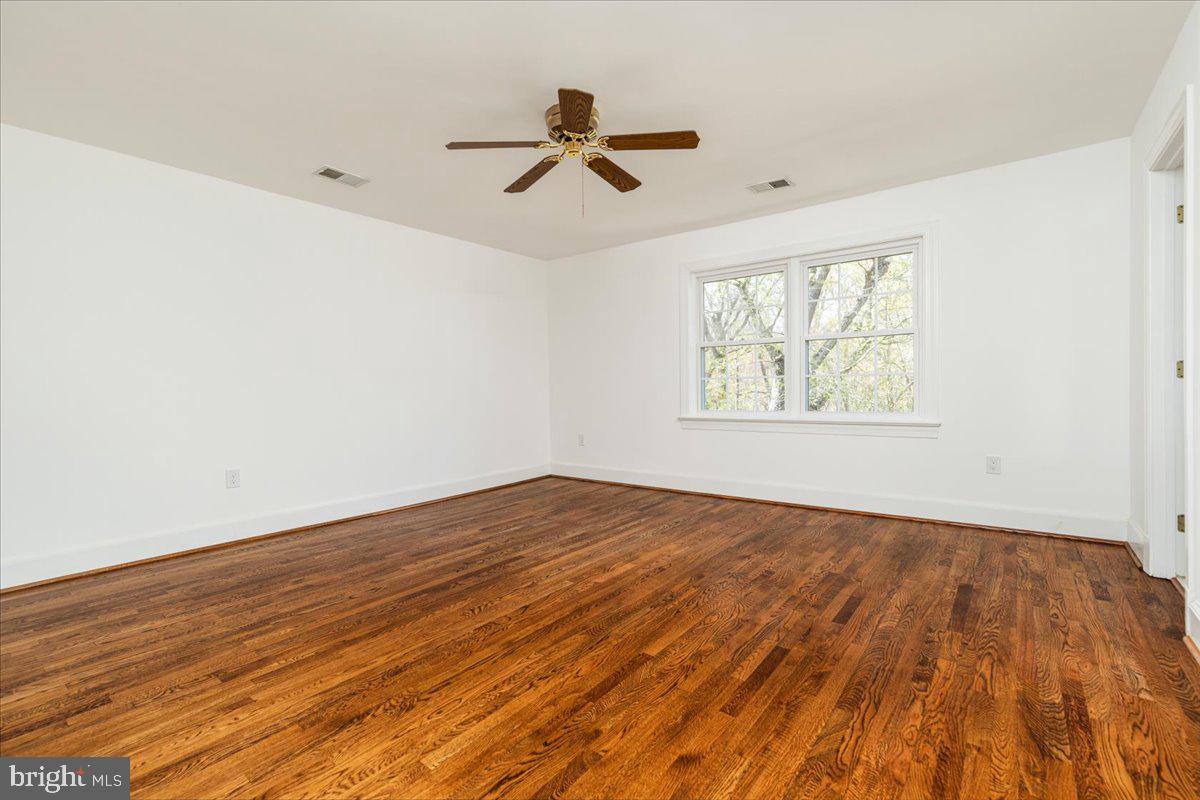 532 WALKER RD
