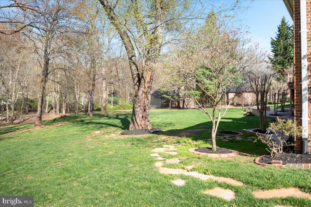 532 WALKER RD
