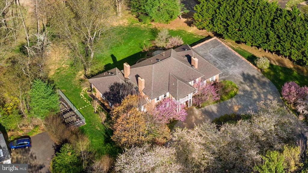 532 WALKER RD