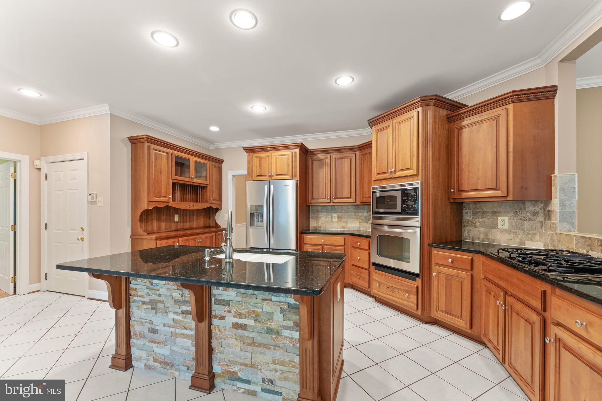 46448 MONTGOMERY PLACE