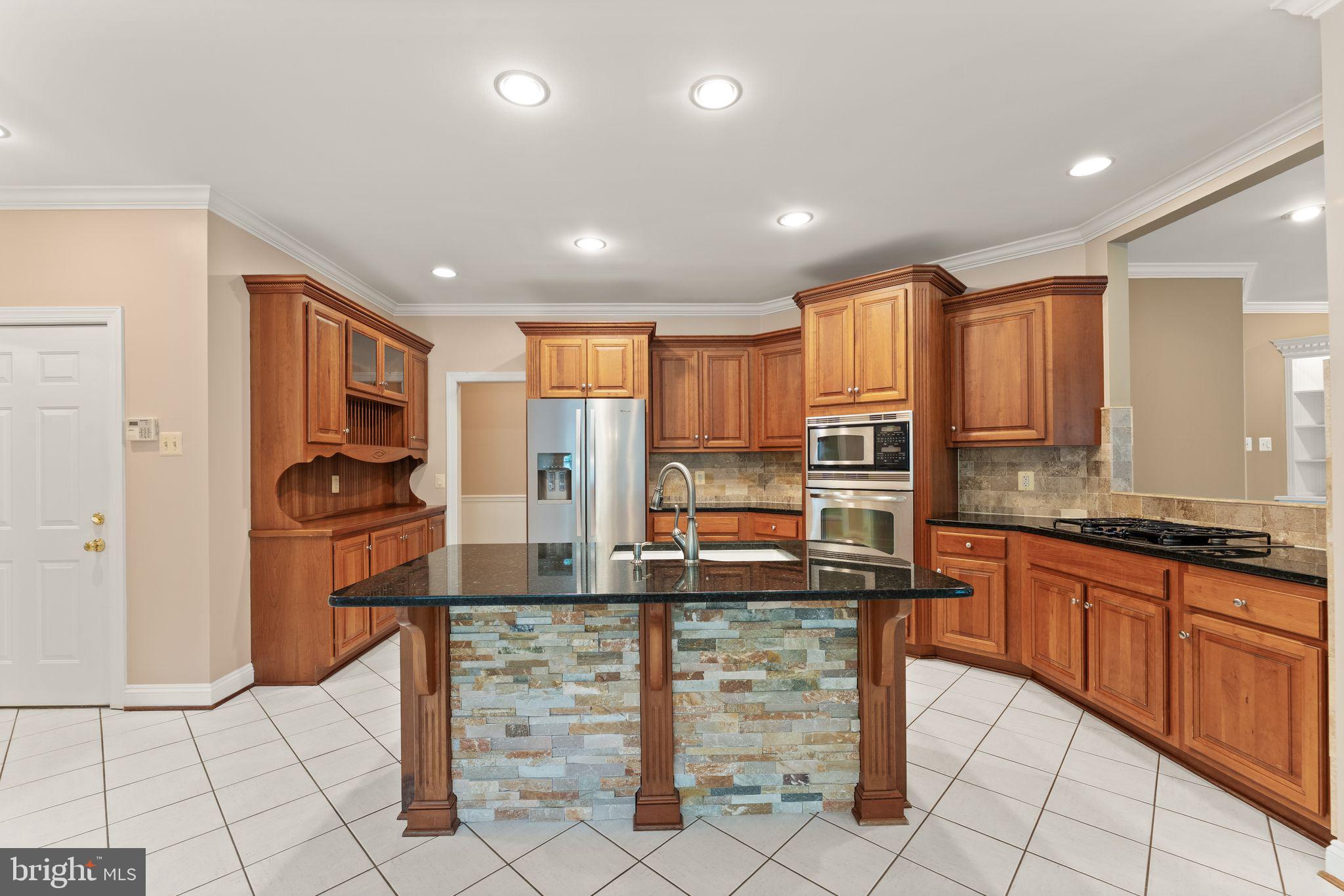 46448 MONTGOMERY PLACE