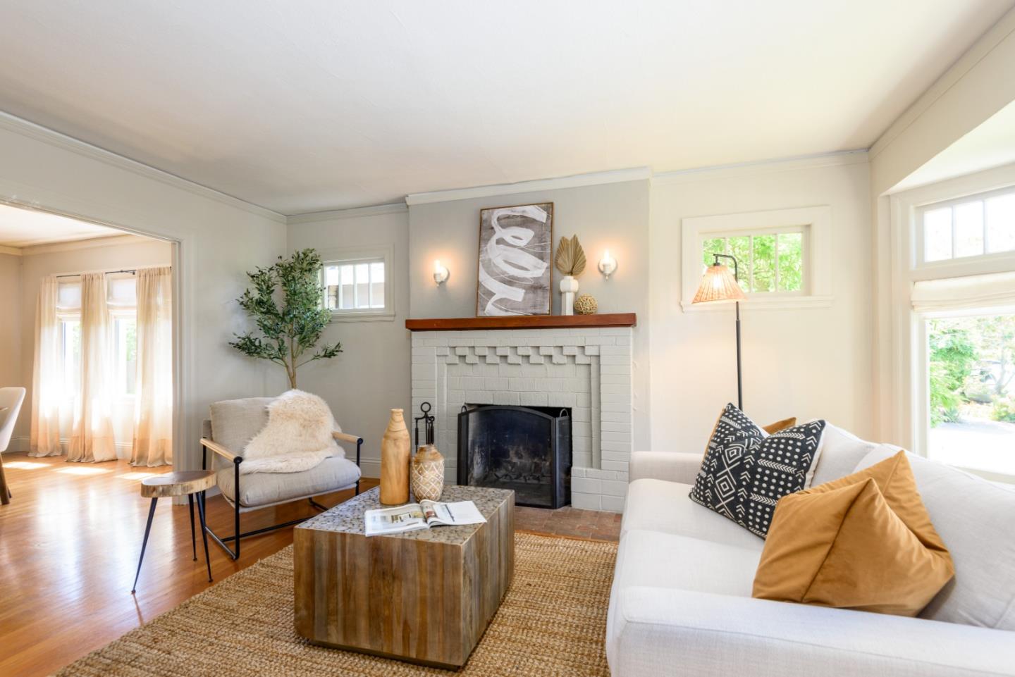 1010 Chula Vista AVE