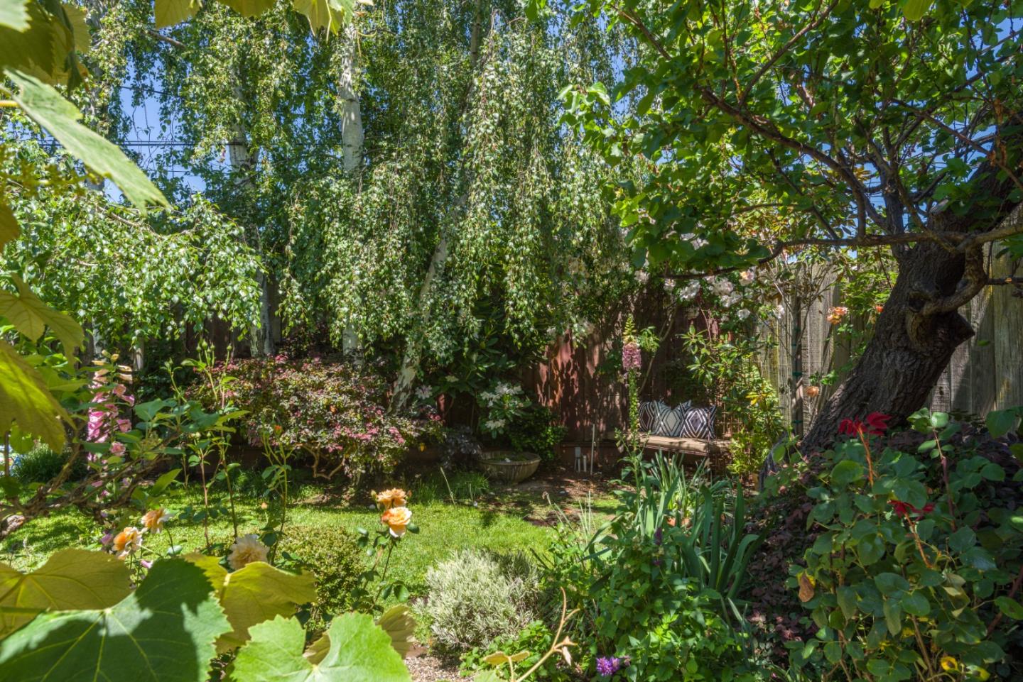 1010 Chula Vista AVE