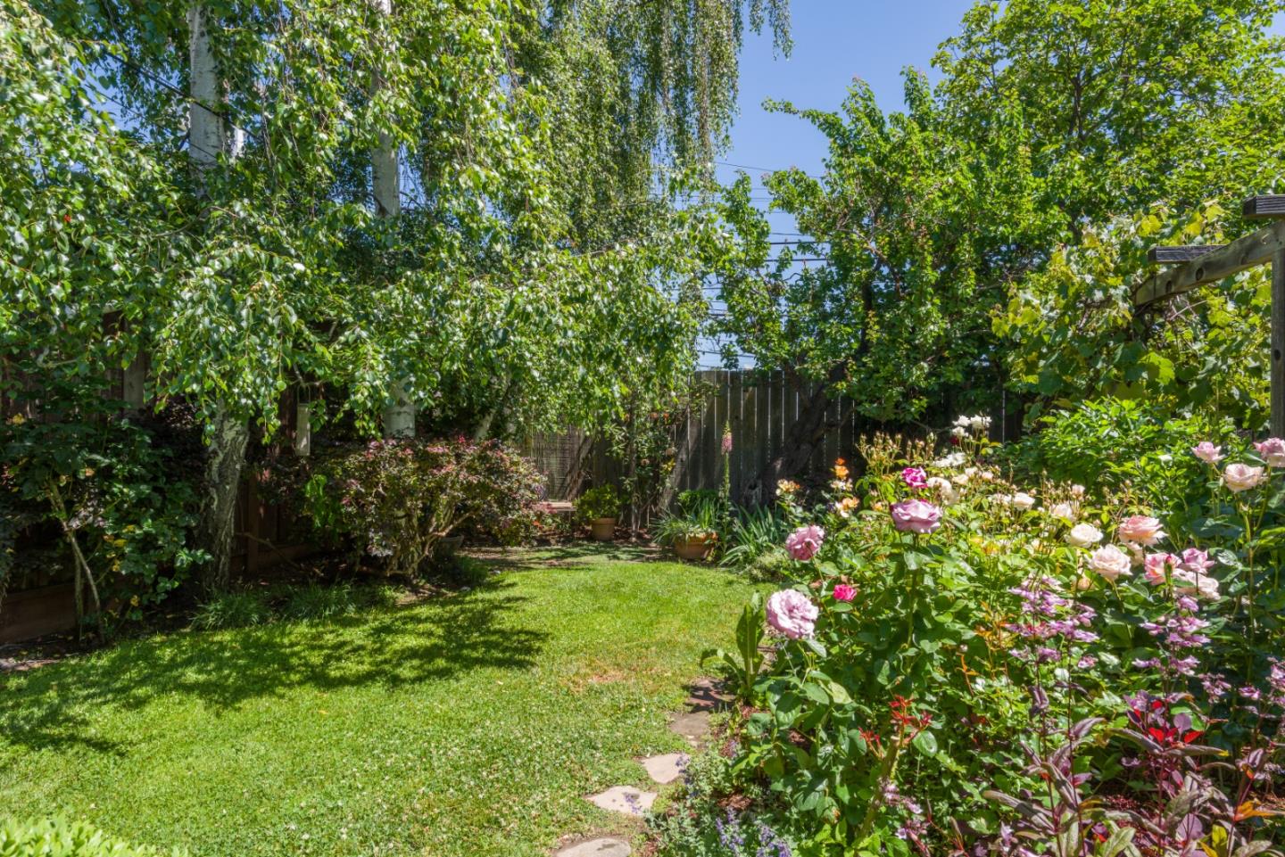 1010 Chula Vista AVE