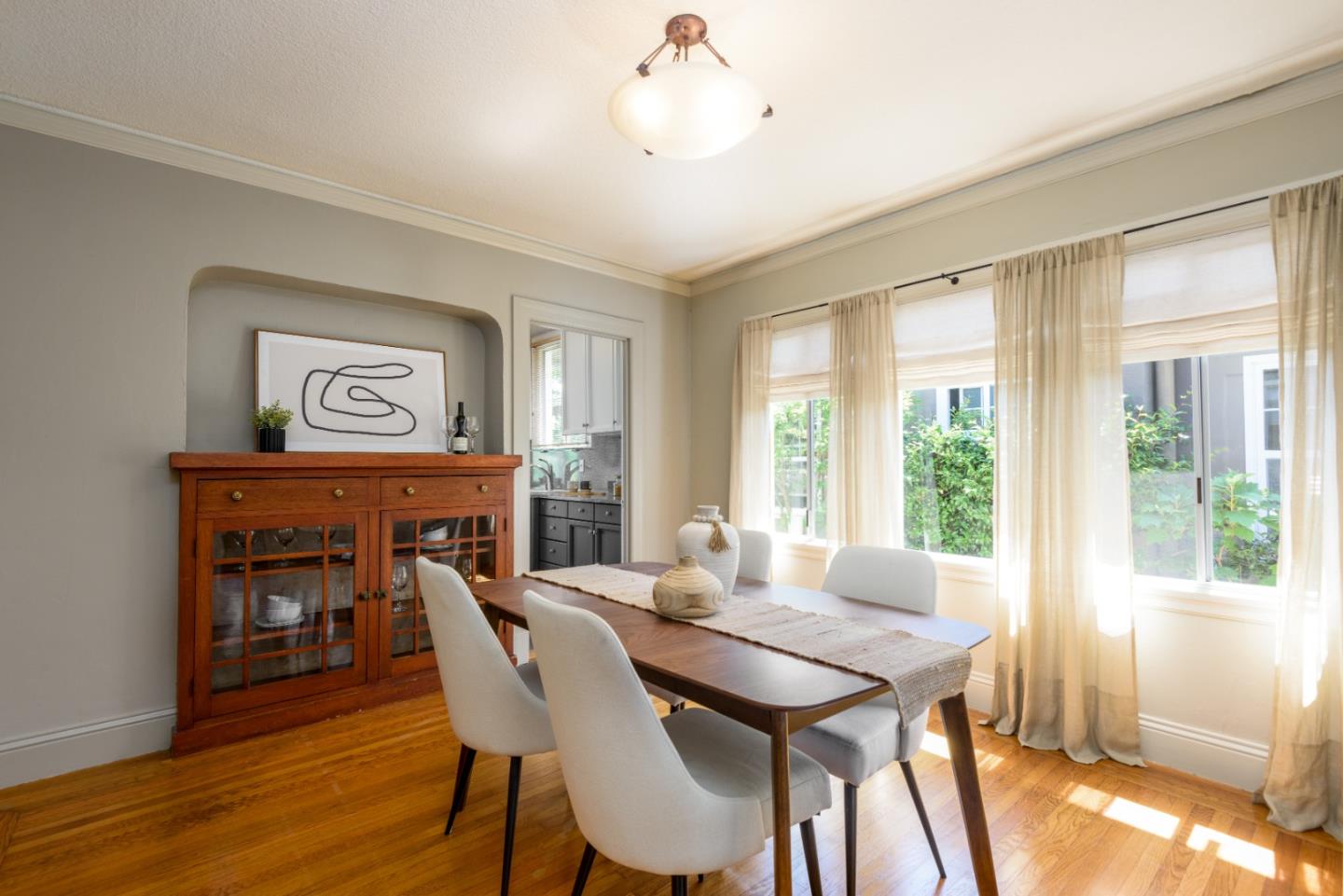 1010 Chula Vista AVE