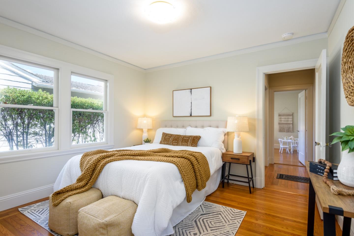 1010 Chula Vista AVE