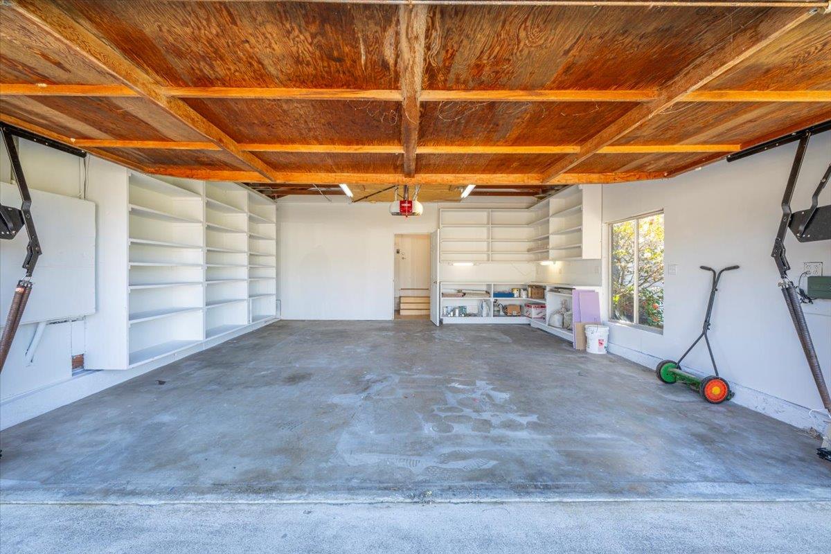 421 Casa Del Mar AVE