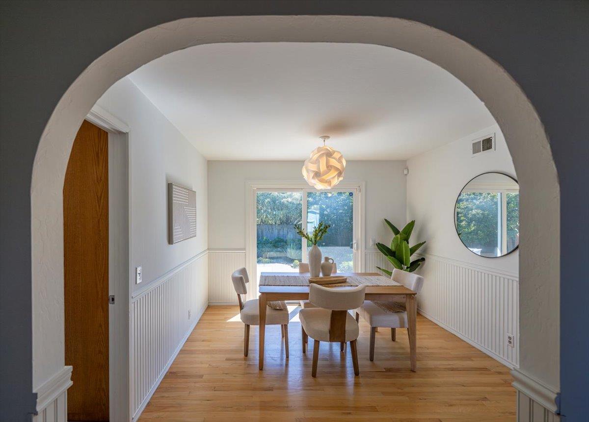 421 Casa Del Mar AVE