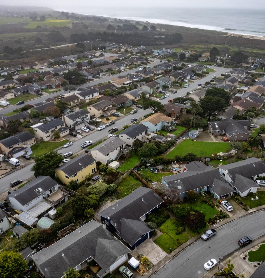 421 Casa Del Mar AVE