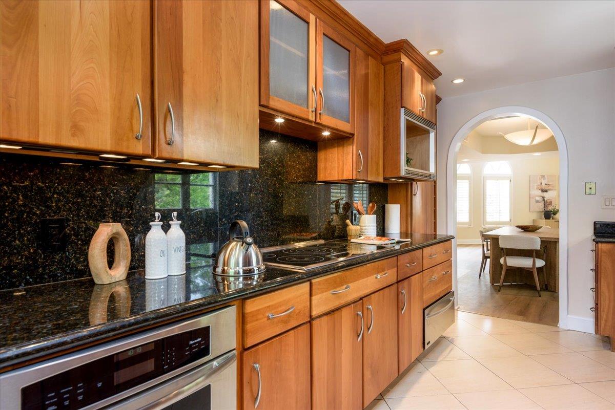 111 West 3rd Avenue 201