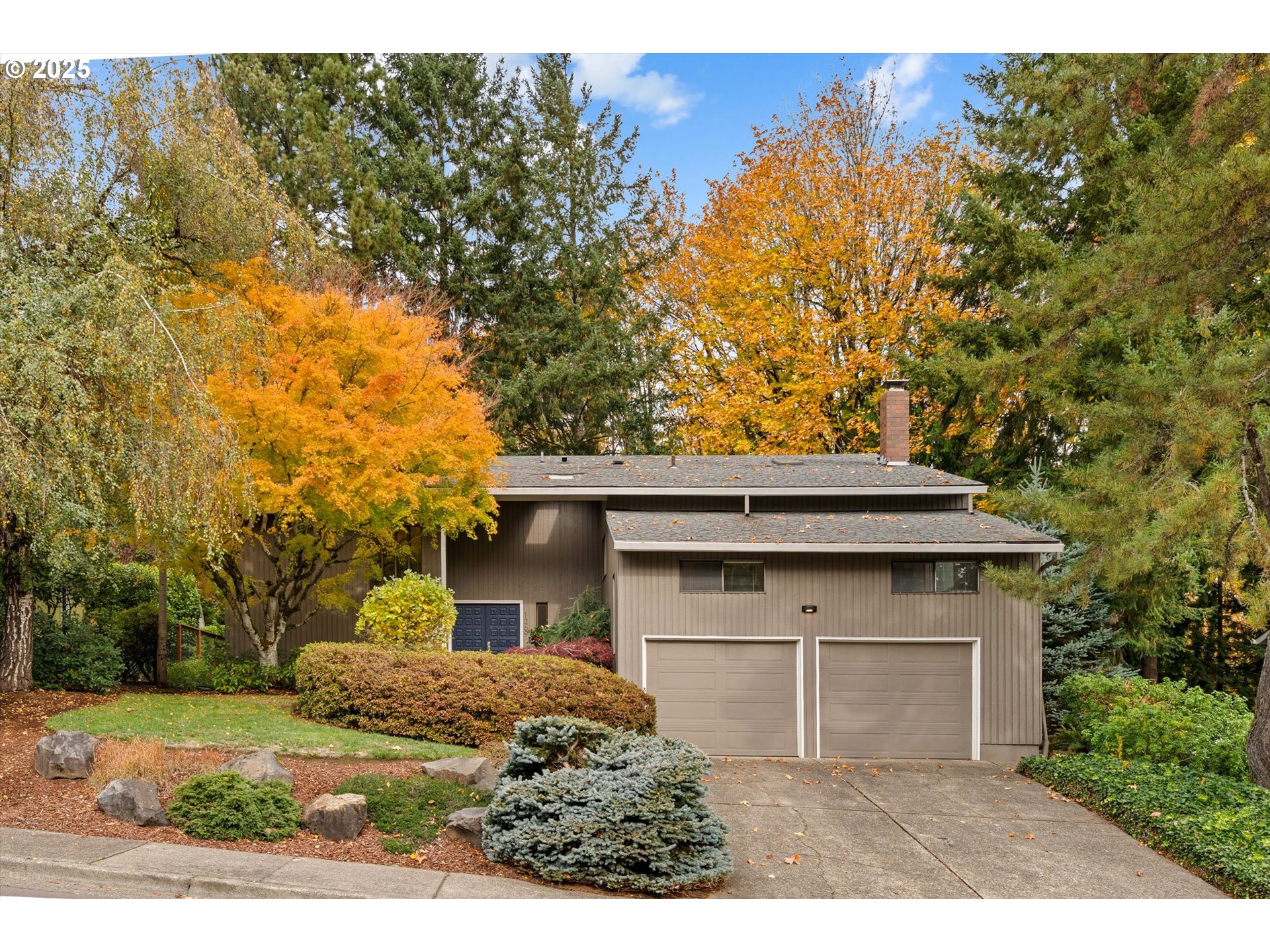 1269 ROCKINGHORSE LN