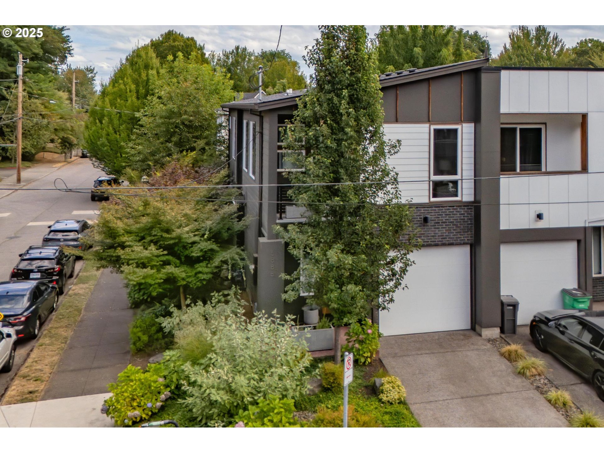 6888 NE 13TH AVE