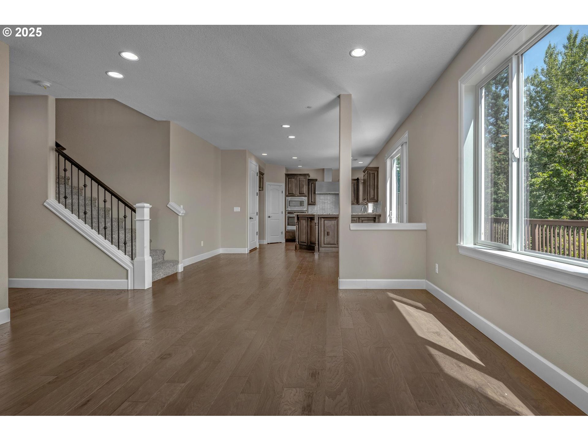 3042 NW PARKHURST TER