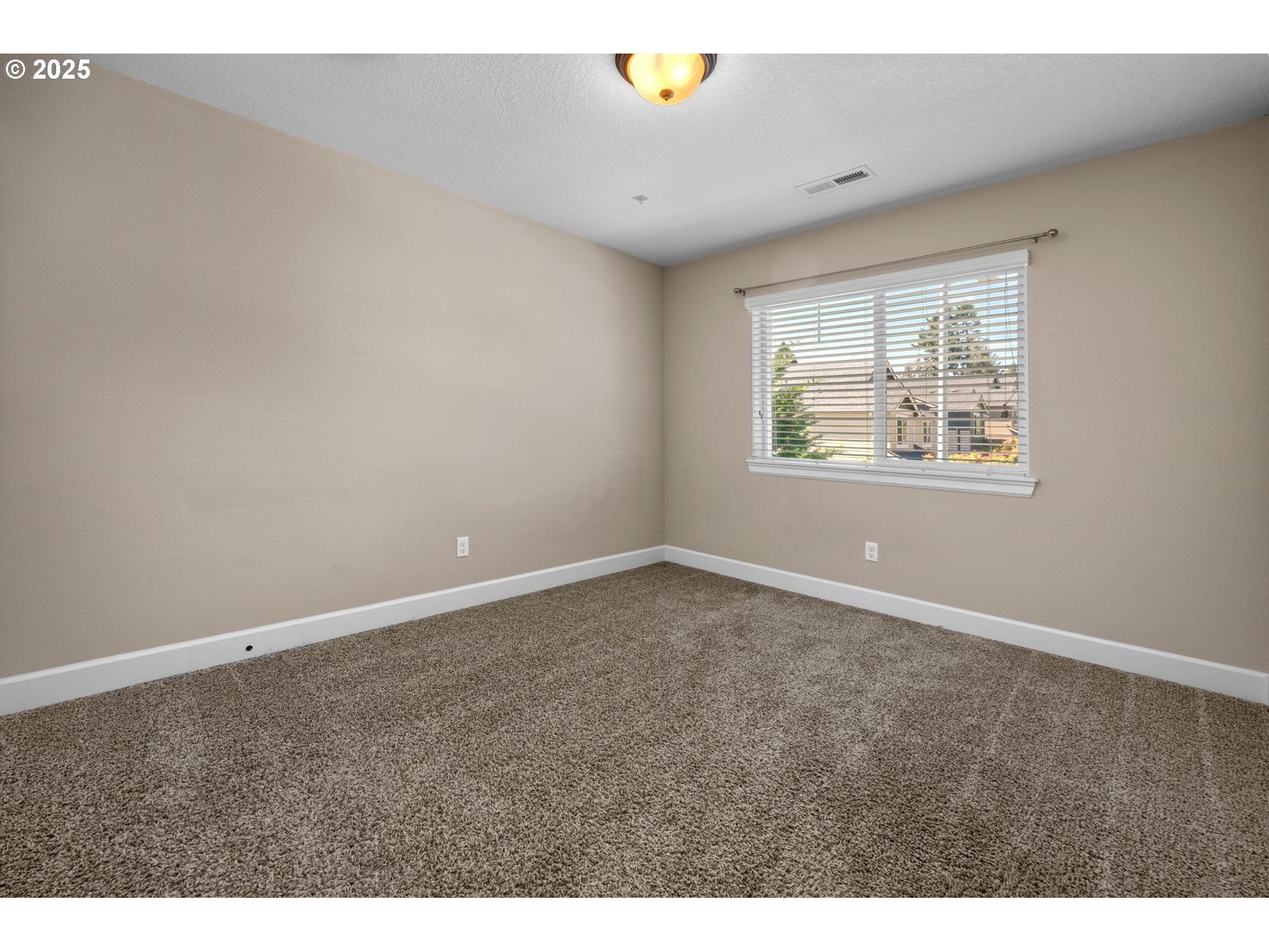 3042 NW PARKHURST TER