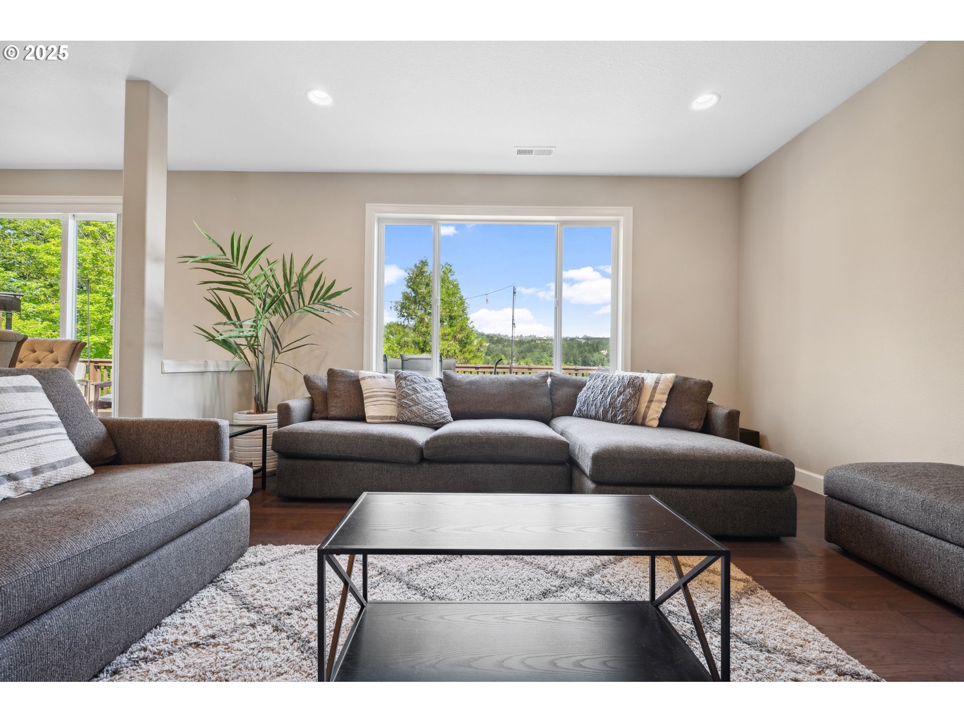 3042 NW PARKHURST TER