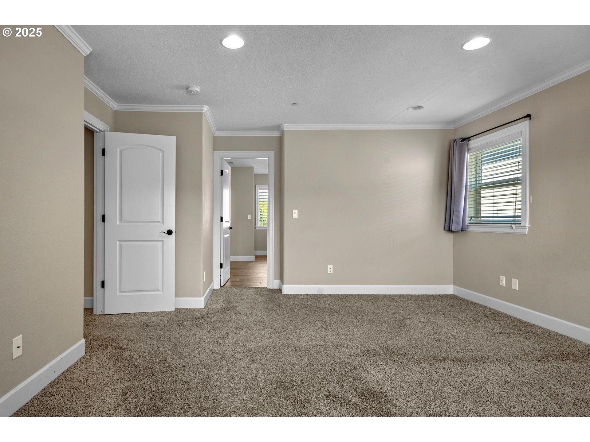 3042 NW PARKHURST TER