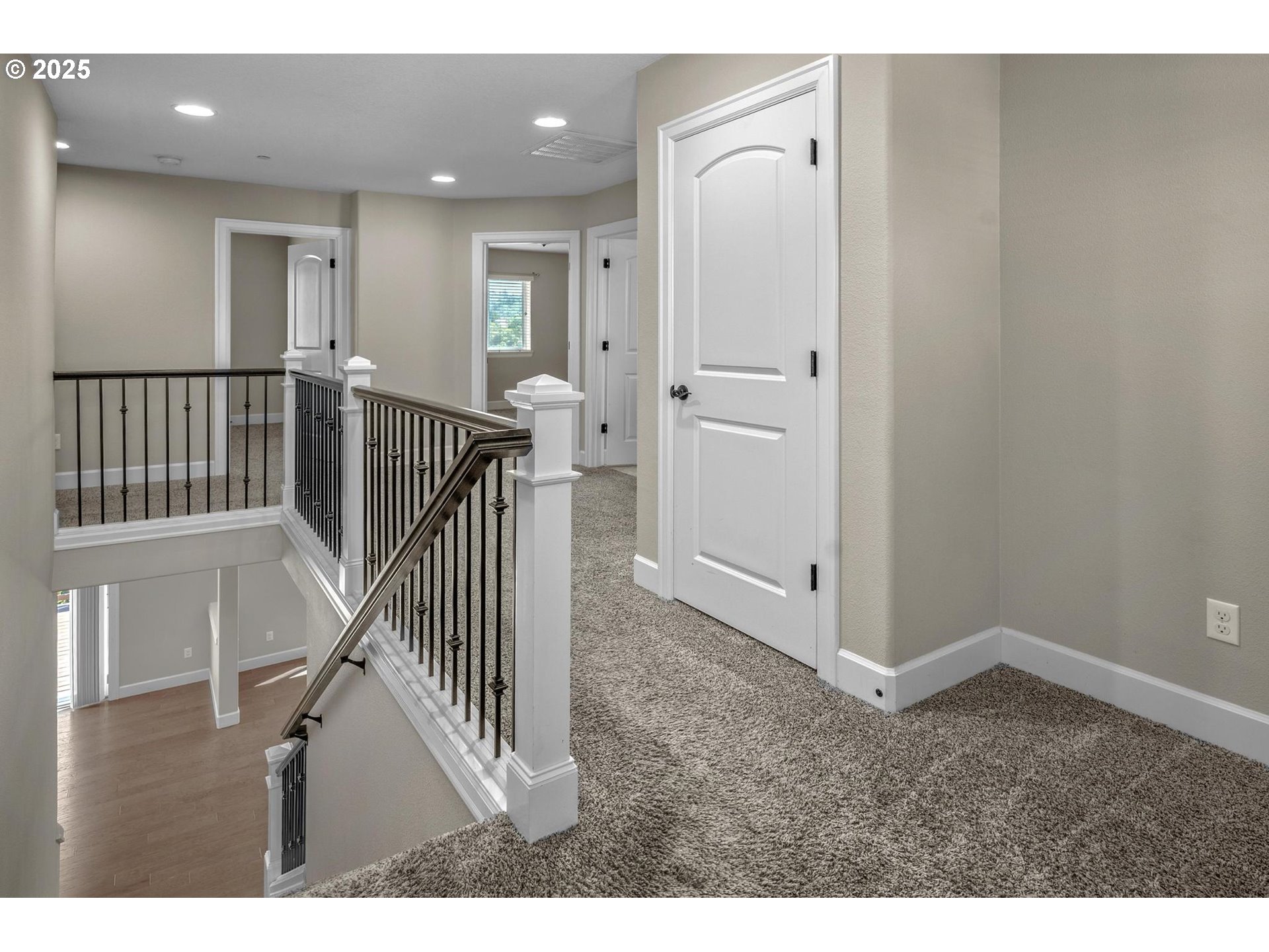 3042 NW PARKHURST TER