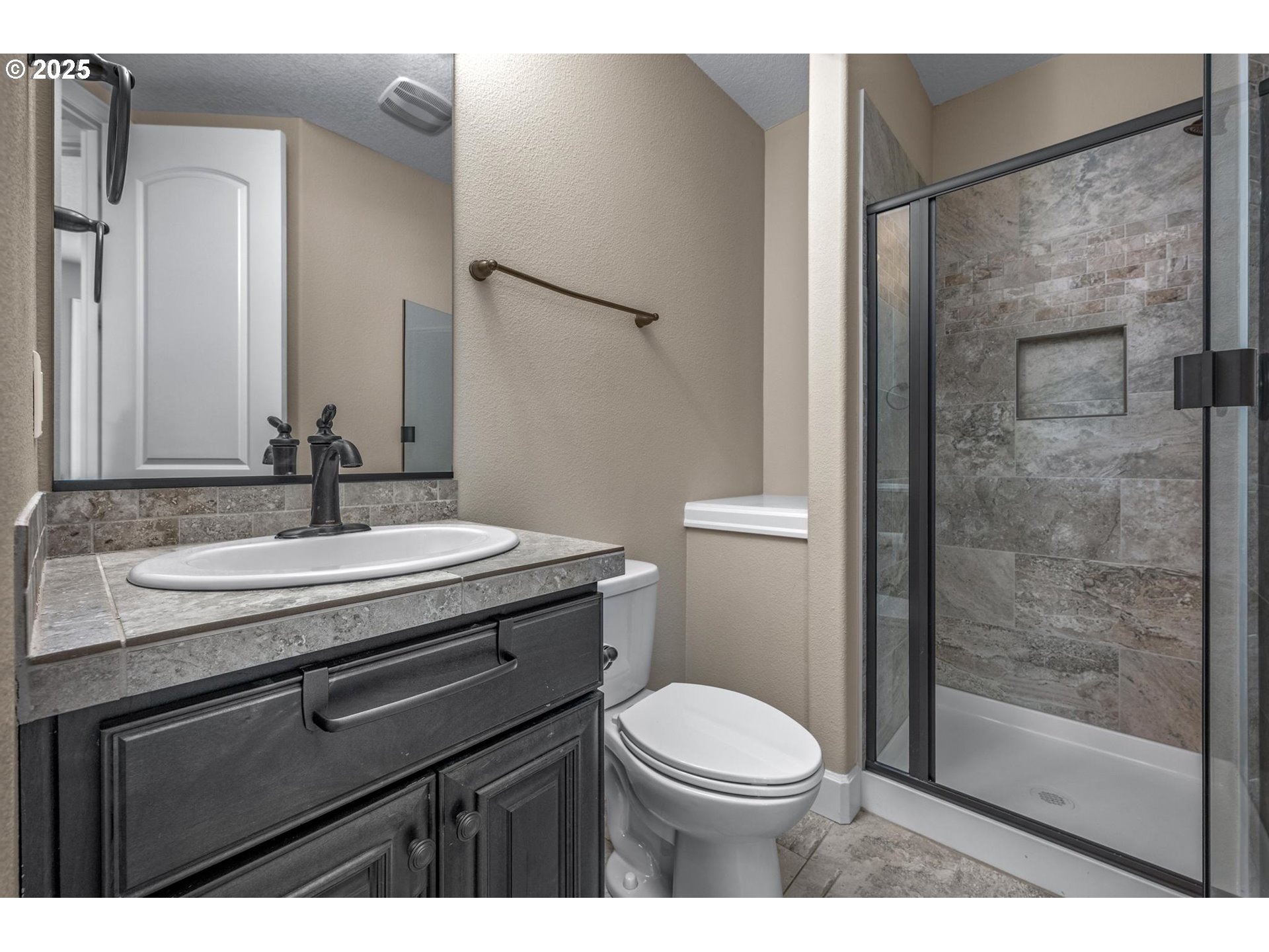 3042 NW PARKHURST TER