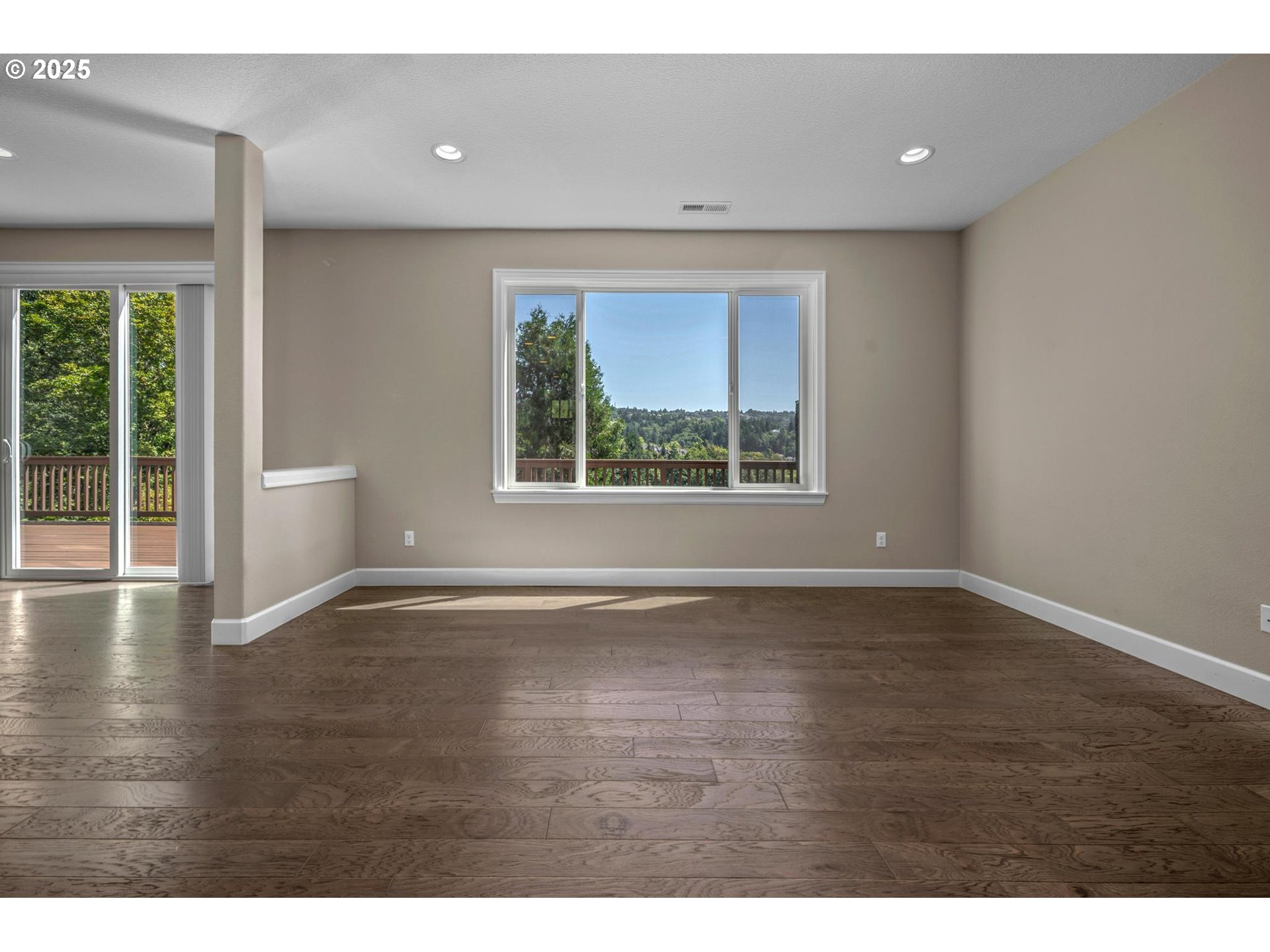 3042 NW PARKHURST TER