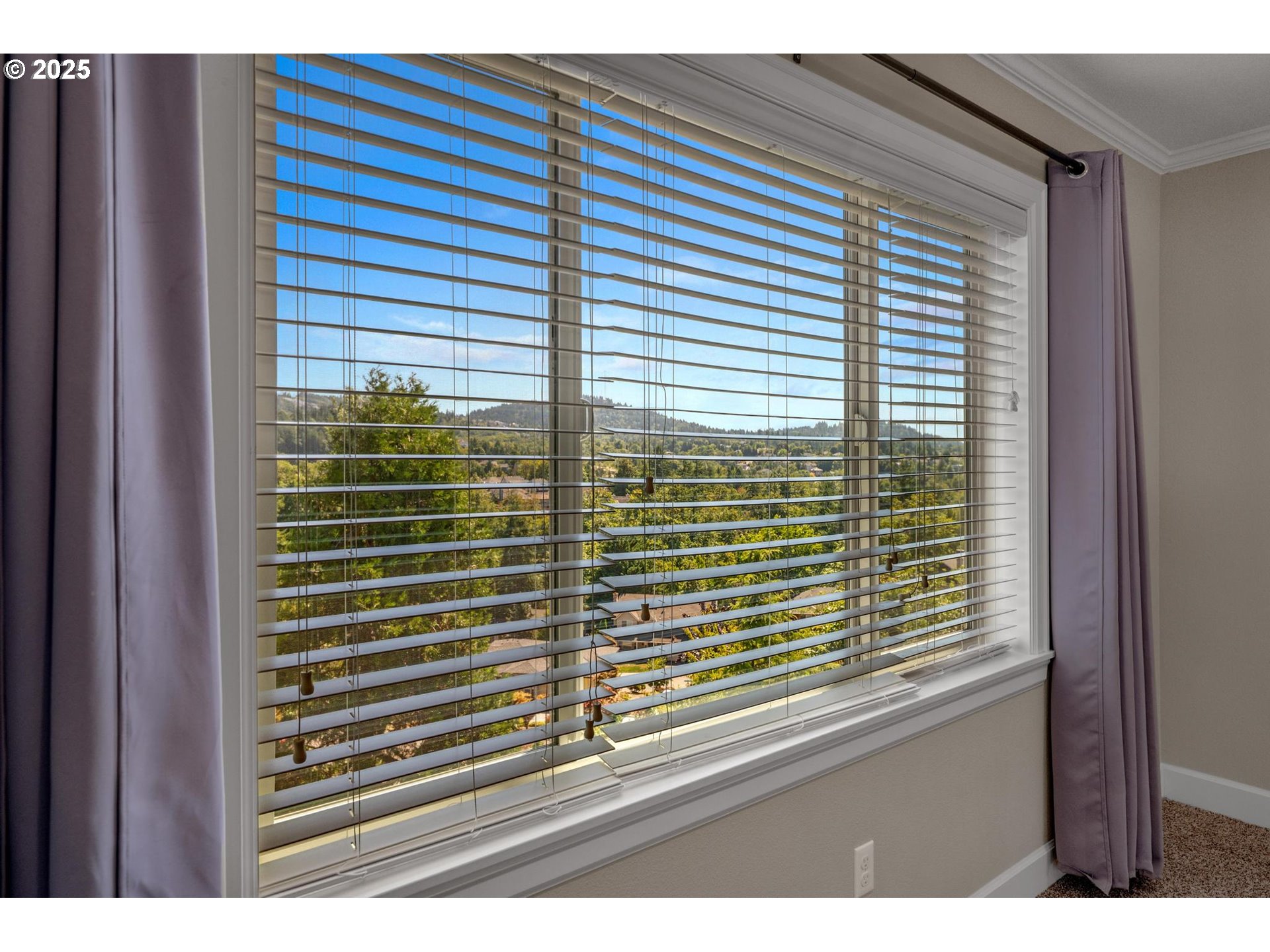 3042 NW PARKHURST TER