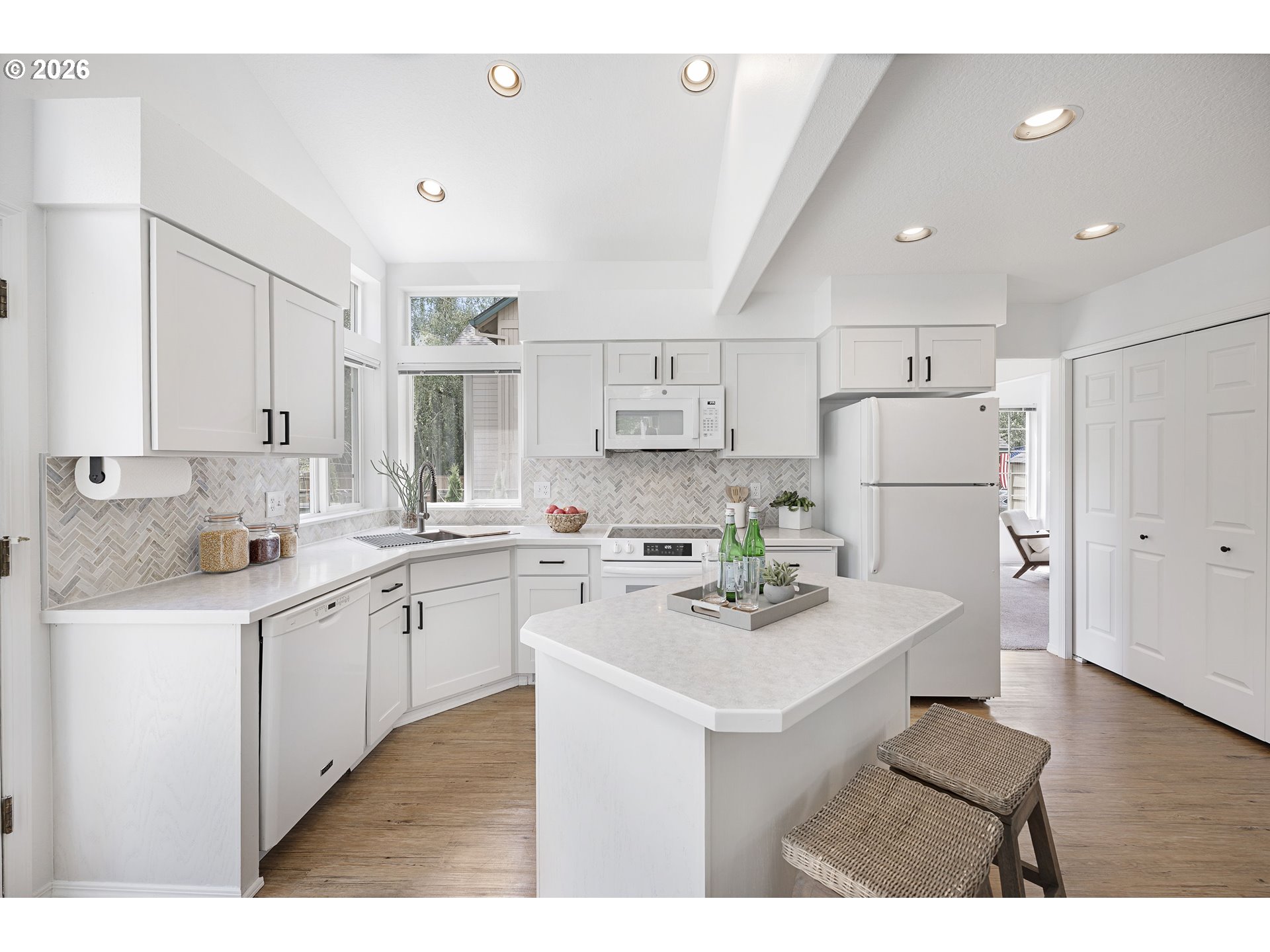 11010 SW ESCHMAN WAY