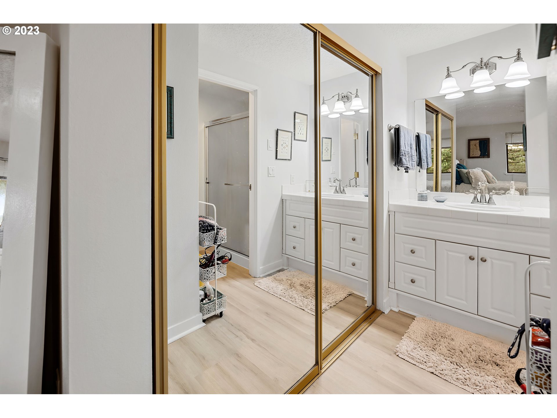 30 Crestfield CT
