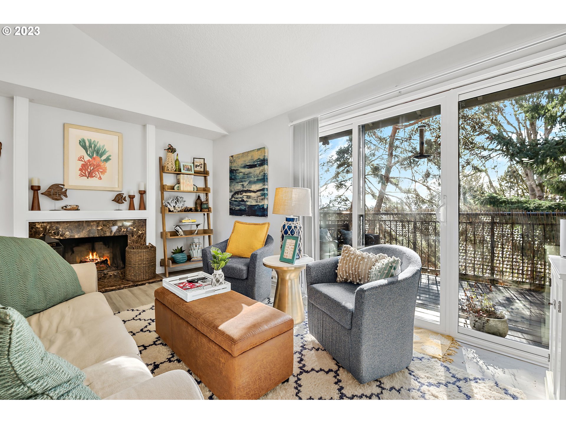 30 Crestfield CT