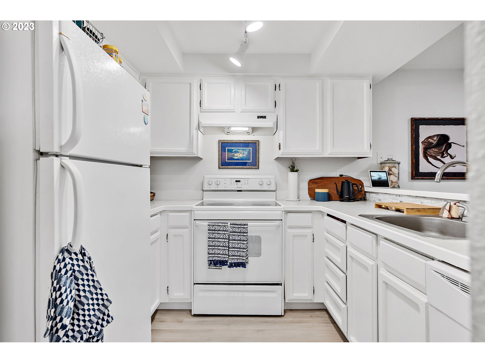 30 Crestfield CT