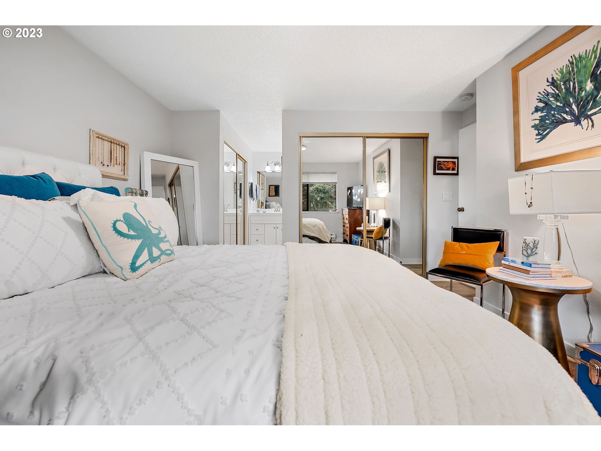 30 Crestfield CT