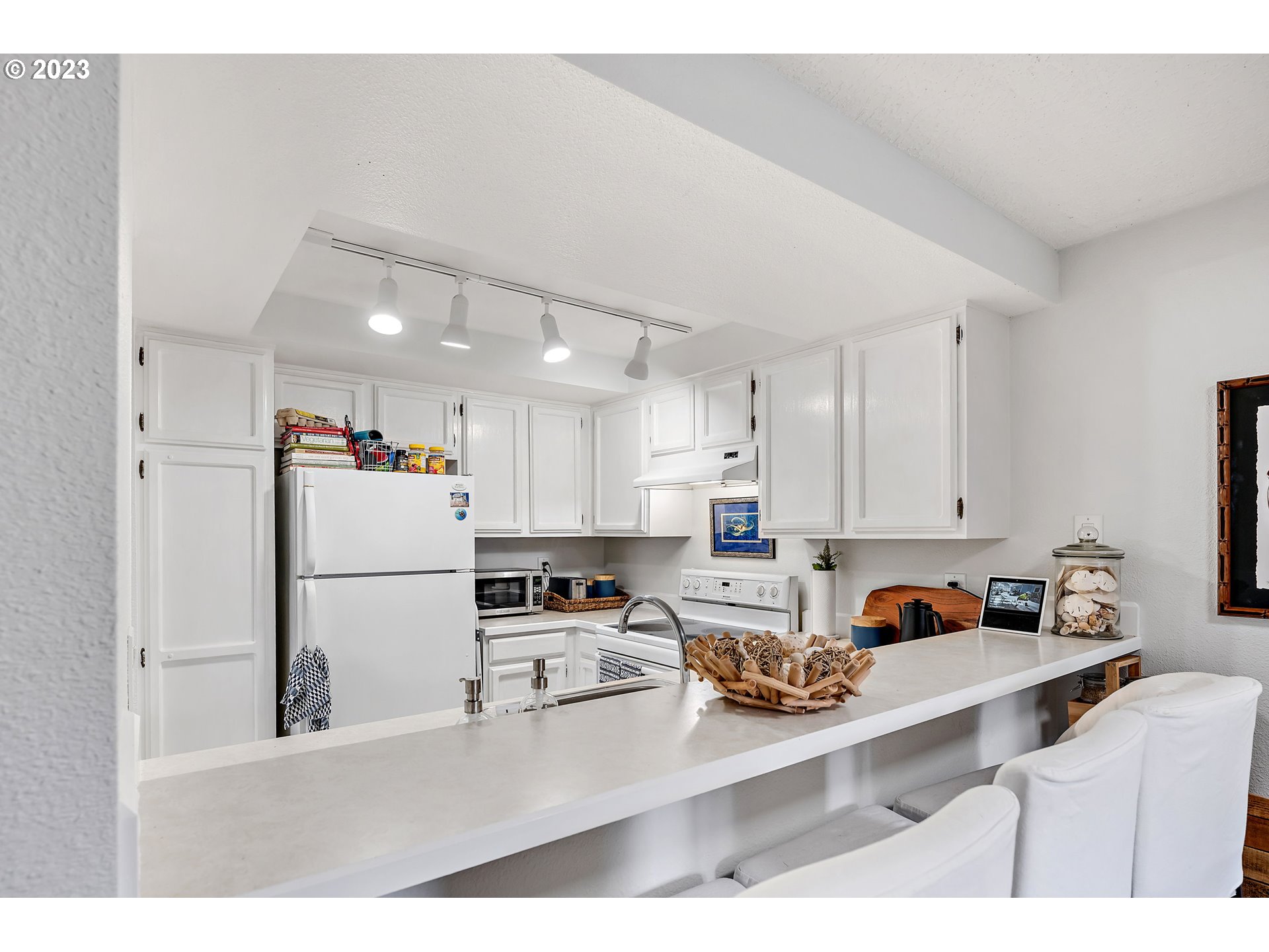 30 Crestfield CT