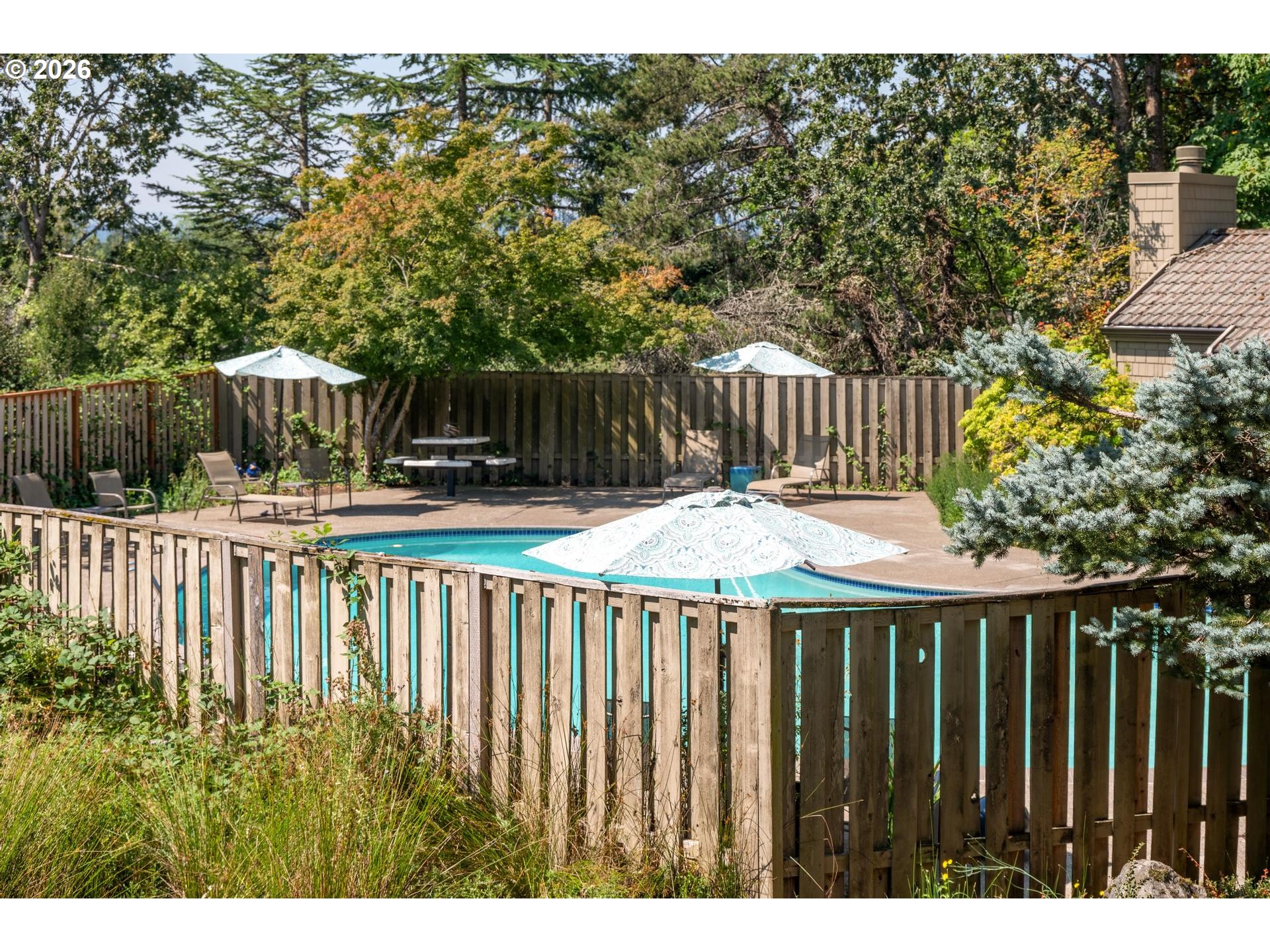 30 Crestfield CT