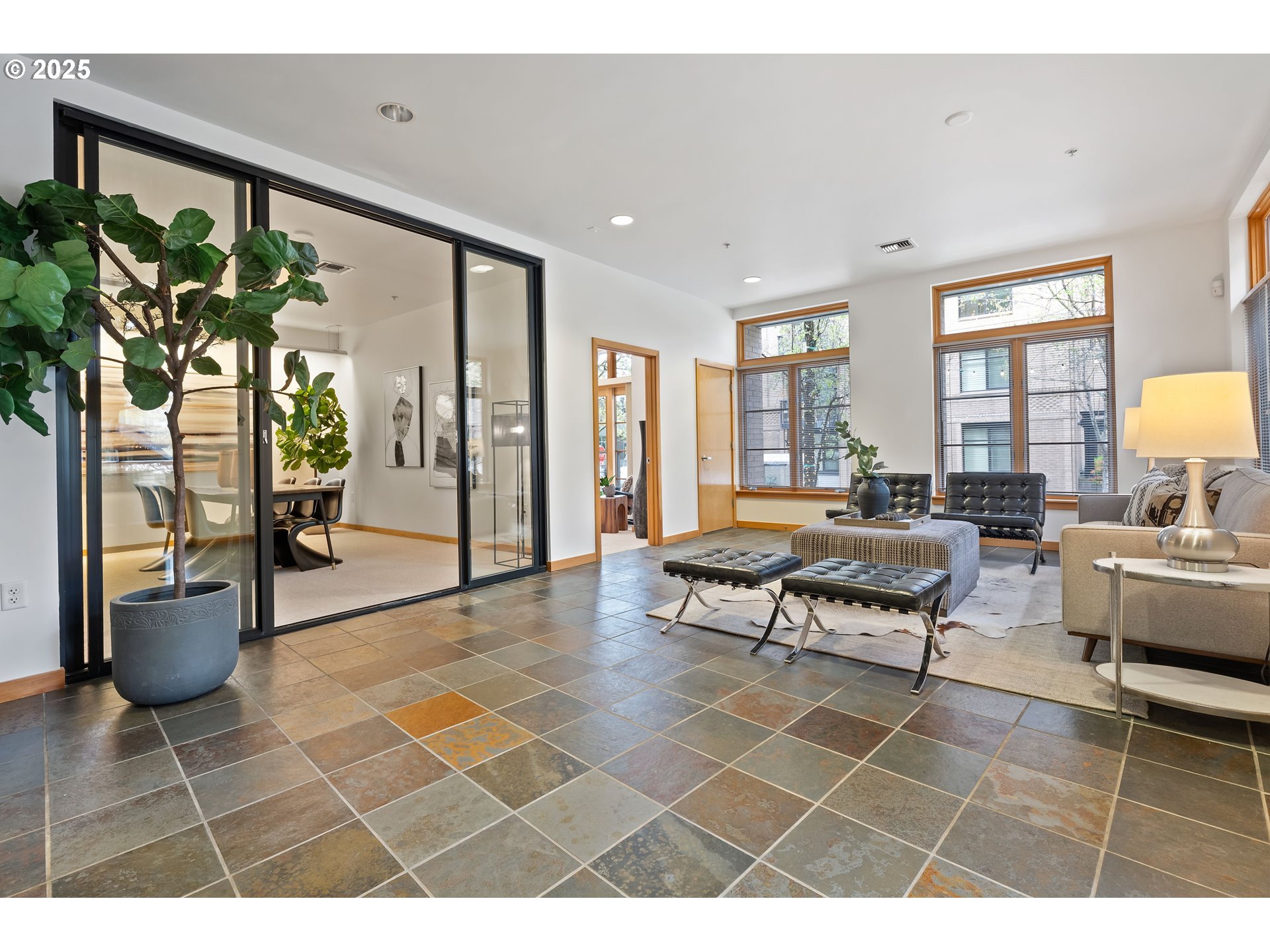 1120 NW Northrup ST 102