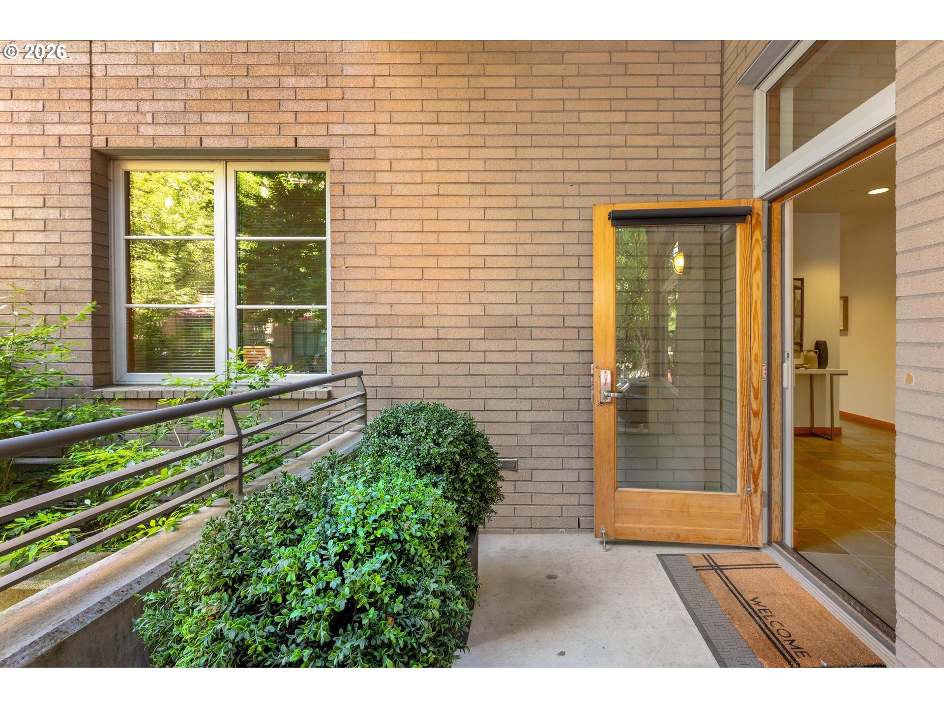 1120 NW Northrup ST 102